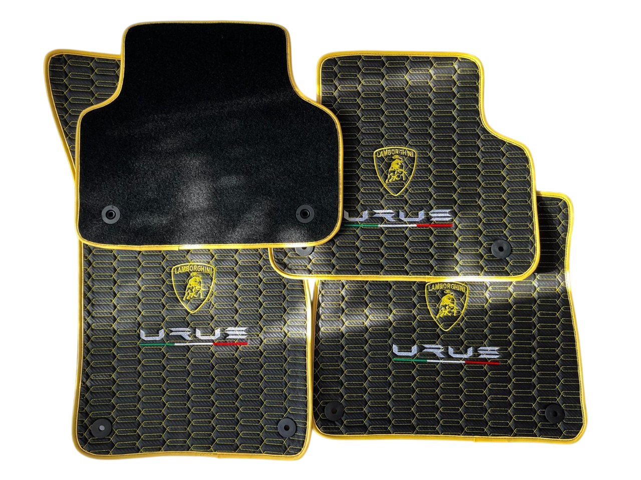 Lamborghini Urus Fußmatten Set Leder Kissen Kofferraummatte