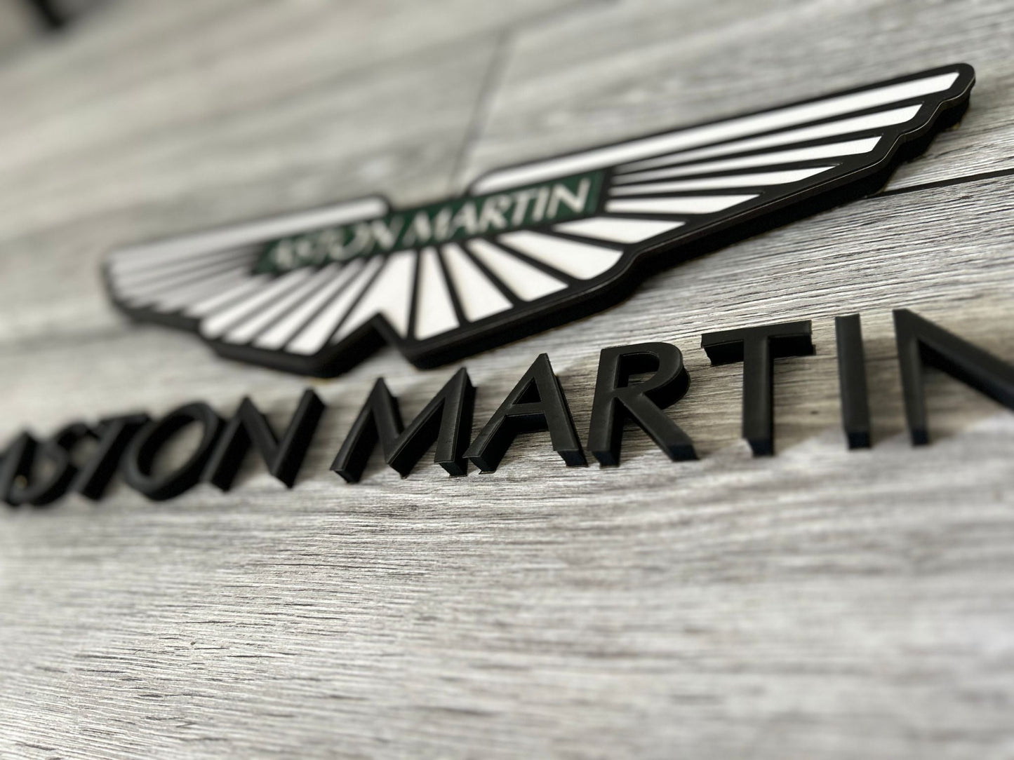 Aston Martin Wand Dekoration Garage Decor